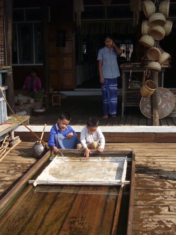 Travel - Myanmar - Inle Lake - First Boat Trip - Canals and floating villages